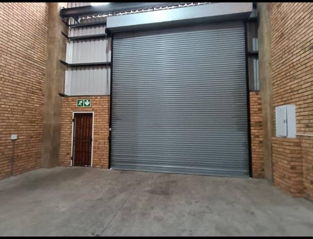 INDUSTRIAL PROPERTY TO RENT IN LANSERIA